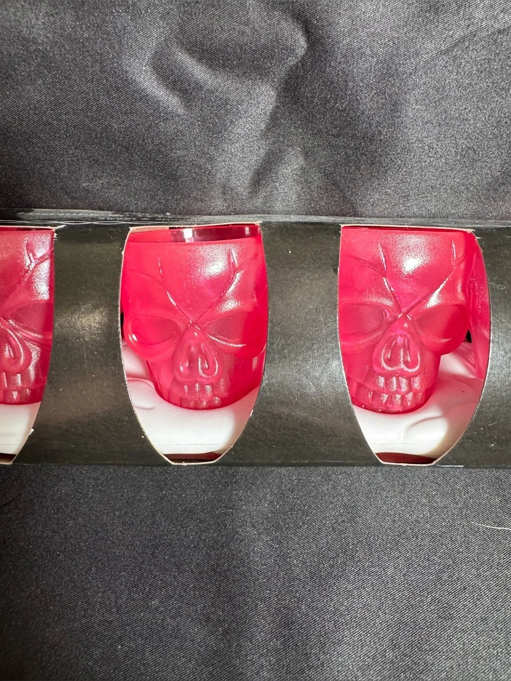 ✨🆕 Ashland Halloween Plastic Shotglass Set With Skeleton Arm